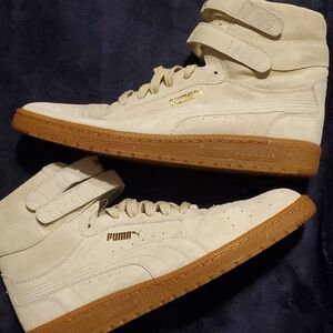 PUMA Women's Cream High-Top Sneakers with Brown Sole. Never Worn. New.No Box